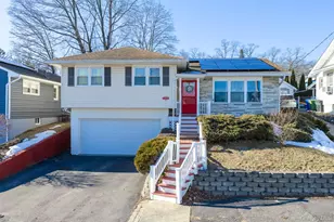 20 Dubois St, Middletown, NY 10940 - Photo 2