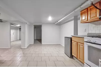 2248 Haviland Avenue, Bronx, NY 10462 - Photo 12