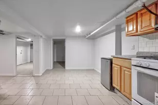 2248 Haviland Ave, Bronx, NY 10462 - Photo 12