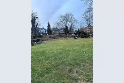 545 Pelham Road, New Rochelle, NY 10805 - Photo 24