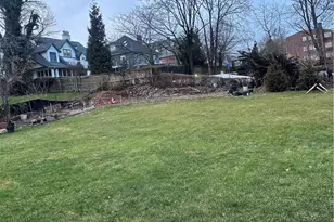 545 Pelham Rd, New Rochelle, NY 10805 - Photo 24