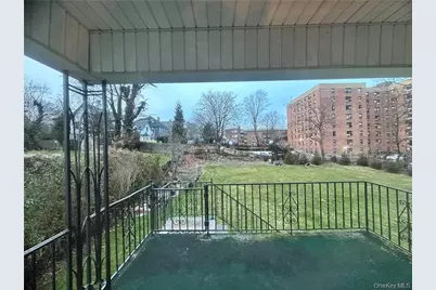 545 Pelham Road, New Rochelle, NY 10805 - Photo 22