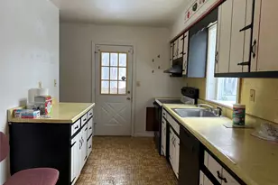 77 Melrose Ave, New Windsor, NY 12553 - Photo 6