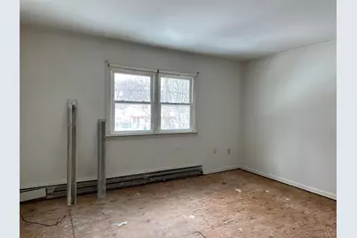 77 Melrose Avenue, New Windsor, NY 12553 - Photo 10