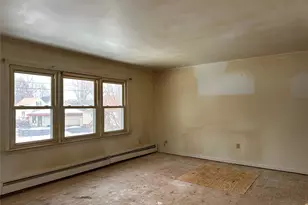 77 Melrose Ave, New Windsor, NY 12553 - Photo 4