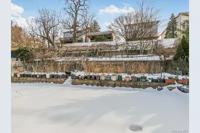 201 Shonnard Terrace, Yonkers, NY 10701 - Photo 18