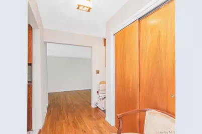 201 Shonnard Terrace, Yonkers, NY 10701 - Photo 8