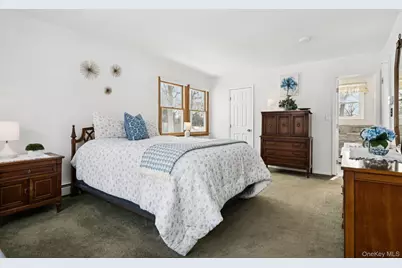 28 Sycamore Avenue, Lake Grove, NY 11755 - Photo 20