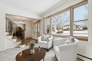 28 Sycamore Ave, Lake Grove, NY 11755 - Photo 4