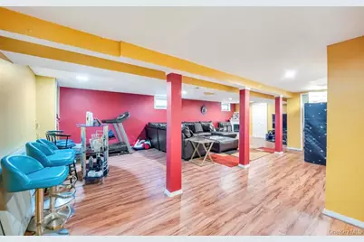 488 Pershing Blvd, Rockville Centre, NY 11570 - Photo 30