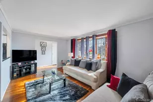 488 Pershing Blvd, Rockville Centre, NY 11570 - Photo 12