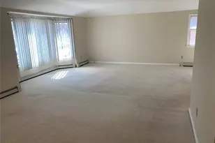 57-48 256th St, Little Neck, NY 11362 - Photo 4