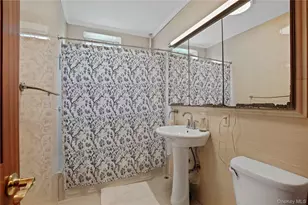 63-25 60th Pl, Ridgewood, NY 11385 - Photo 12