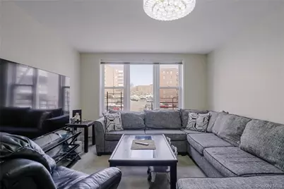 345 Bronx River Road #4D, Yonkers, NY 10704 - Photo 6