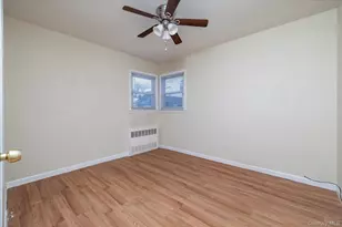 580 Georgia St, West Hempstead, NY 11550 - Photo 16