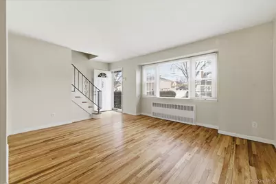 580 Georgia Street, West Hempstead, NY 11550 - Photo 6