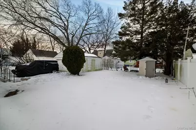 580 Georgia Street, West Hempstead, NY 11550 - Photo 28