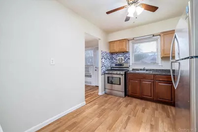 580 Georgia Street, West Hempstead, NY 11550 - Photo 10