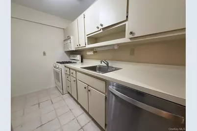 490 Atlantic Avenue #115, East Rockaway, NY 11518 - Photo 10