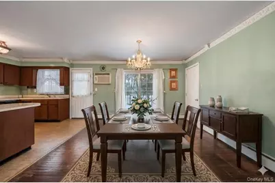 15 E Woodside Avenue, Patchogue, NY 11772 - Photo 10