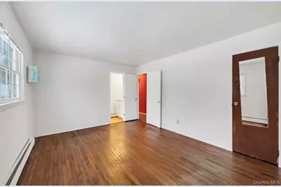 15 E Woodside Avenue, Patchogue, NY 11772 - Photo 22