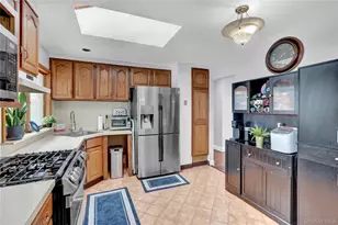 6 Little Ct, Deer Park, NY 11729 - Photo 12