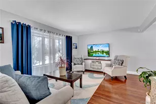 6 Little Ct, Deer Park, NY 11729 - Photo 6