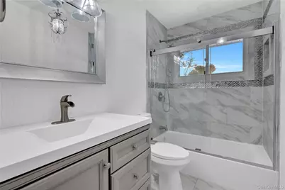 6 Little Court, Deer Park, NY 11729 - Photo 14