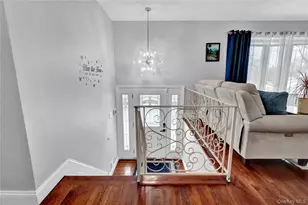 6 Little Ct, Deer Park, NY 11729 - Photo 4