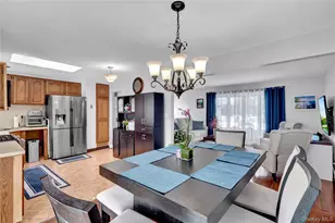 6 Little Ct, Deer Park, NY 11729 - Photo 10