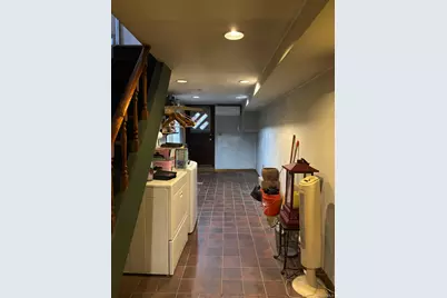 2555 Westervelt Avenue, Bronx, NY 10469 - Photo 22