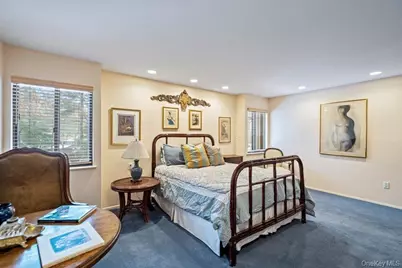 194 Alta Terrace Terrace, Jericho, NY 11753 - Photo 18