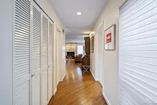 194 Alta Terrace Terrace, Jericho, NY 11753 - Photo 2