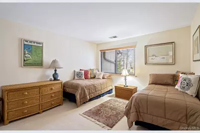 194 Alta Terrace Terrace, Jericho, NY 11753 - Photo 22