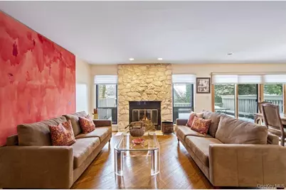 194 Alta Terrace Terrace, Jericho, NY 11753 - Photo 4