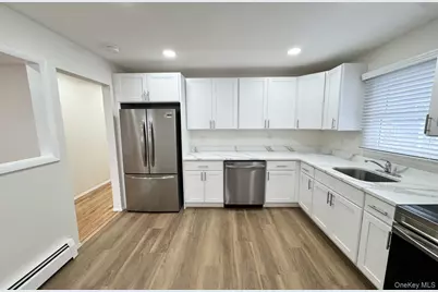 6 Merle Place, Deer Park, NY 11729 - Photo 2