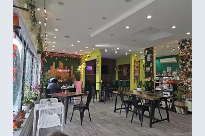 882 Hempstead Turnpike, Franklin Square, NY 11010 - Photo 20