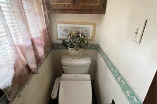 30 Putnam Ave, Lynbrook, NY 11563 - Photo 10