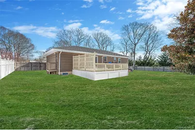 126 Floyd Road, Shirley, NY 11967 - Photo 32