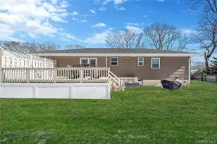 126 Floyd Rd, Shirley, NY 11967 - Photo 36