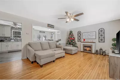 126 Floyd Road, Shirley, NY 11967 - Photo 4