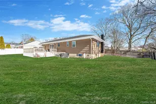 126 Floyd Rd, Shirley, NY 11967 - Photo 34