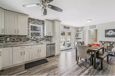 126 Floyd Road, Shirley, NY 11967 - Photo 8