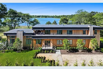 8 Hilo Drive, Shelter Island, NY 11964 - Photo 2