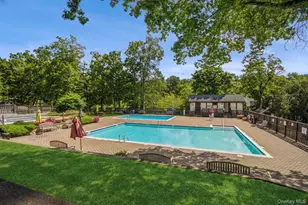 17 Foxwood Dr, Pleasantville, NY 10570 - Photo 20