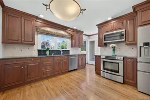 1468 Tyler Ave, East Meadow, NY 11554 - Photo 12