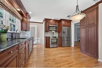 1468 Tyler Avenue, East Meadow, NY 11554 - Photo 10