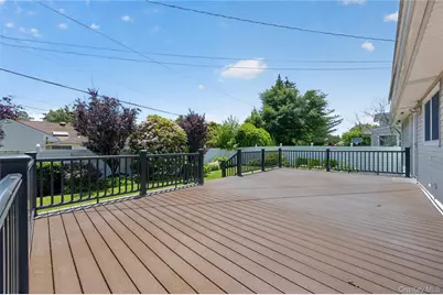 1468 Tyler Avenue, East Meadow, NY 11554 - Photo 26