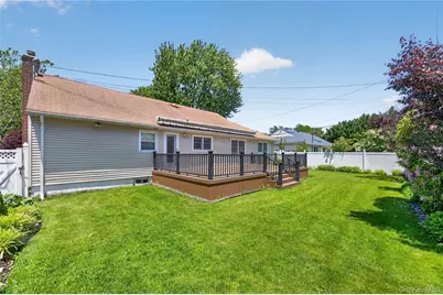 1468 Tyler Avenue, East Meadow, NY 11554 - Photo 24