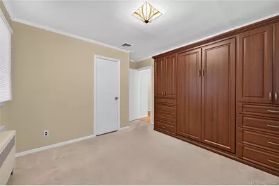 1468 Tyler Avenue, East Meadow, NY 11554 - Photo 16